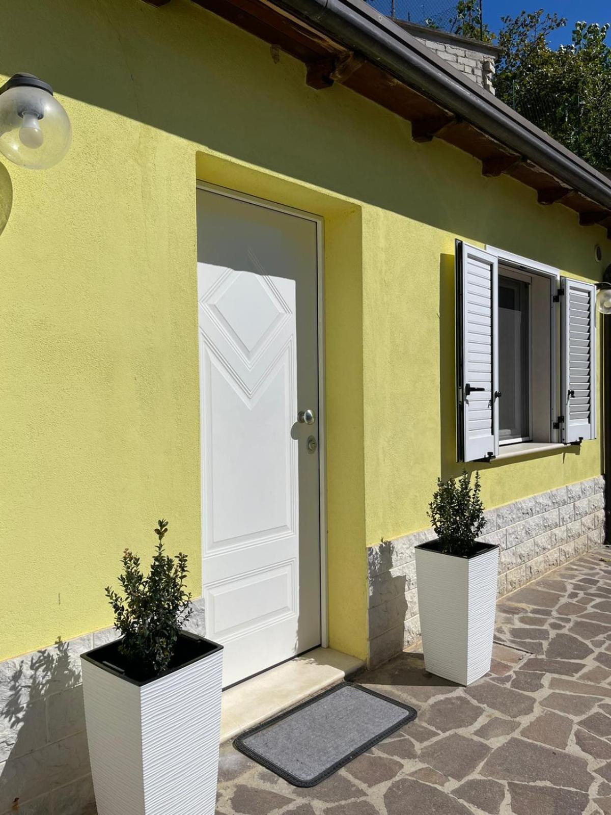 Casa Gialla LʼAquila Extérieur photo